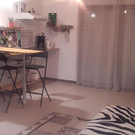 Studio Bonne Nuit Bourg-Saint-Bernard Esterno foto